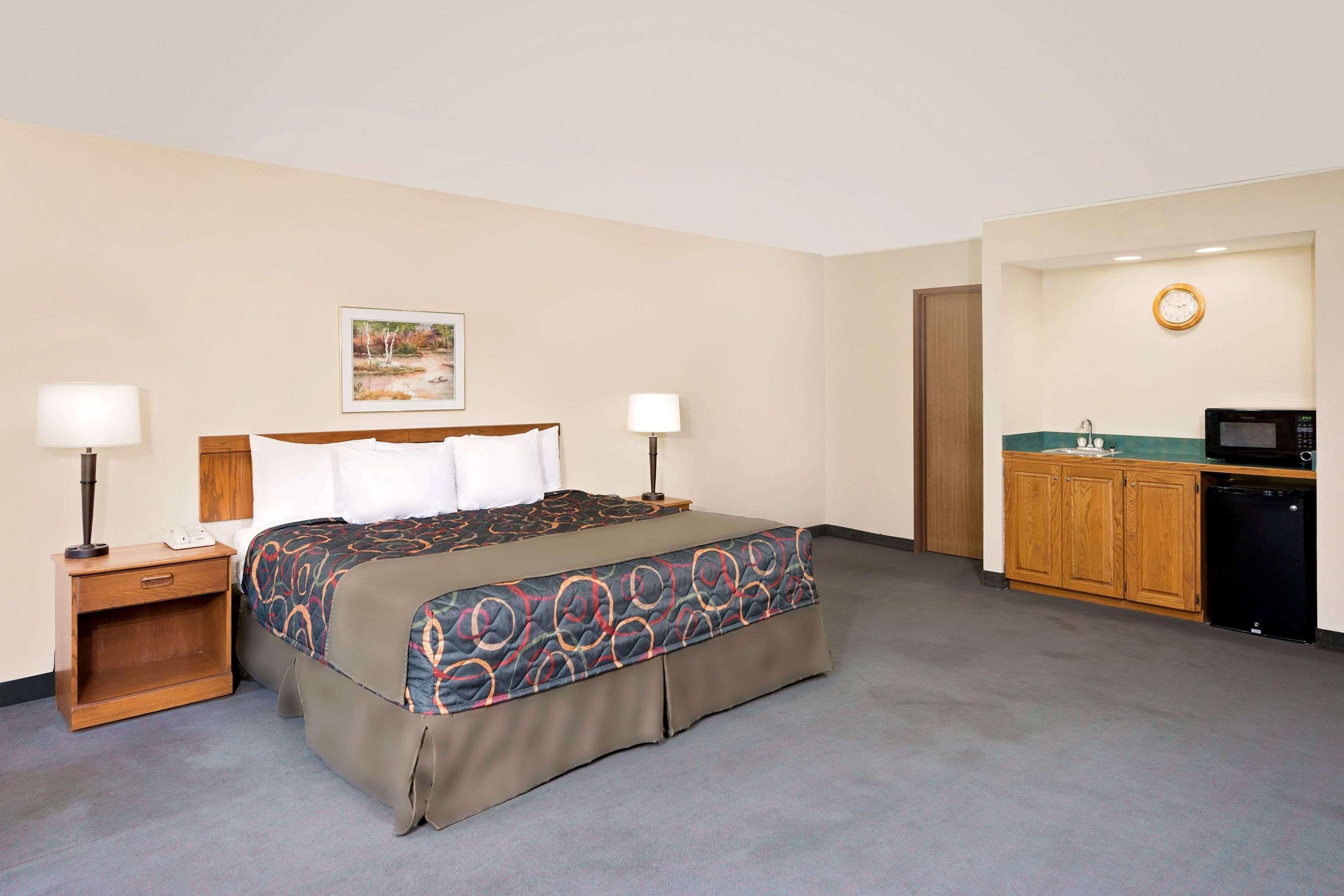 Days Inn By Wyndham Boonville Luaran gambar