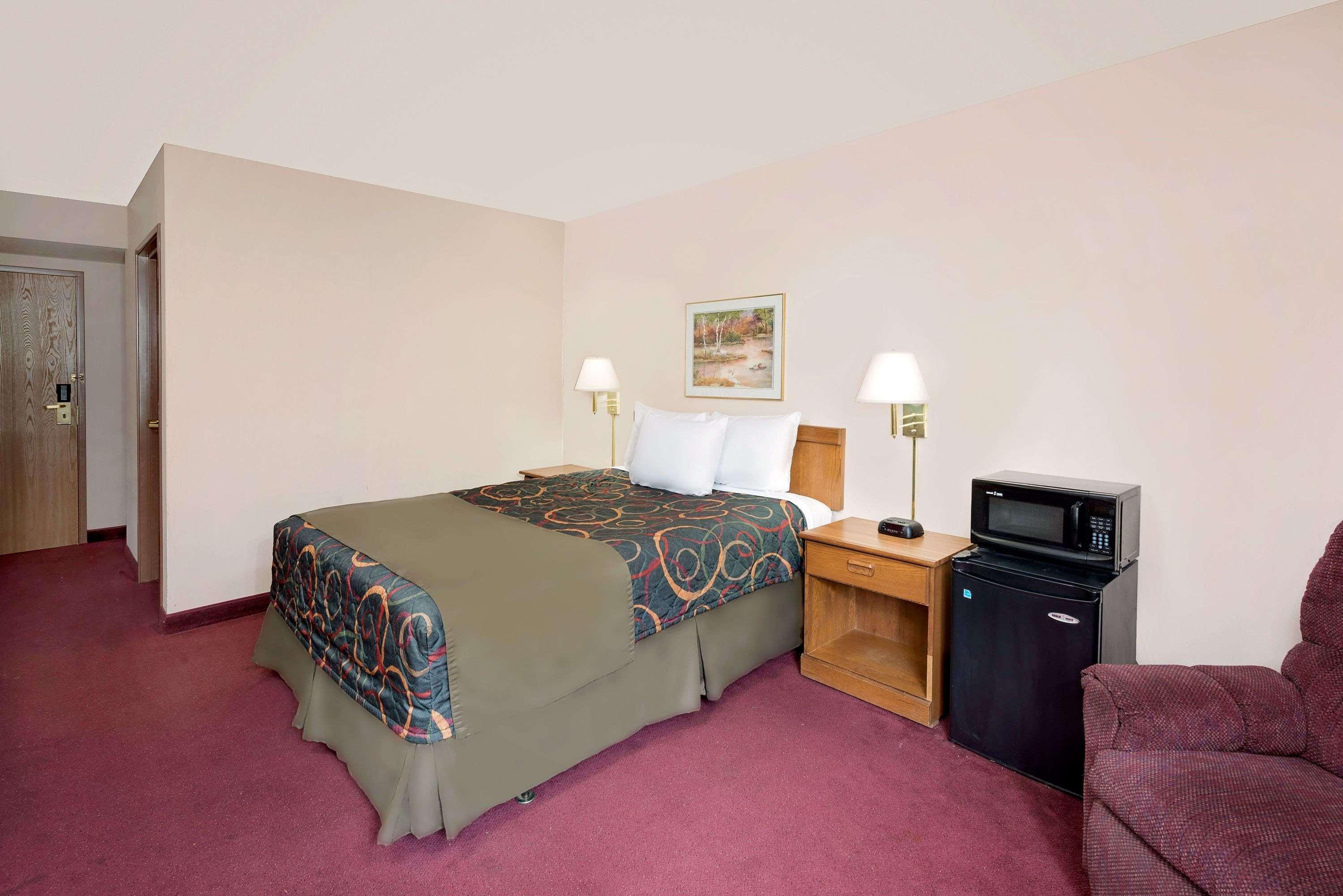 Days Inn By Wyndham Boonville Luaran gambar