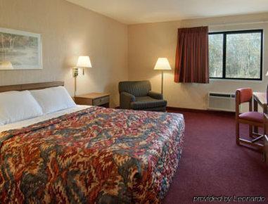 Days Inn By Wyndham Boonville Bilik gambar