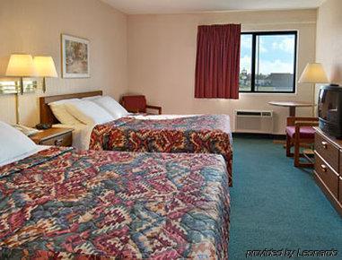 Days Inn By Wyndham Boonville Bilik gambar
